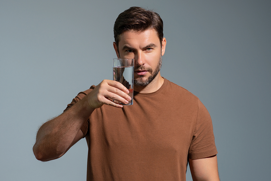 The Effects of Sparkling Water On Your Teeth